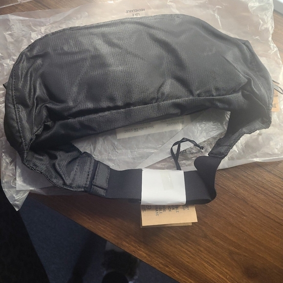 Pink Convertable Fanny Pack - Picture 4 of 11